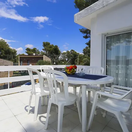 Codolar Family House *